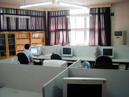 图文:电子图书阅览室